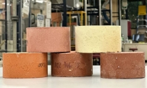 Tái chế thuỷ tinh và tro xỉ thành gạch sinh thái