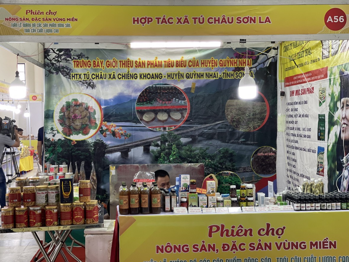 Phiên chợ nông sản, đặc sản vùng miền: Hàng Việt chinh phục người Việt