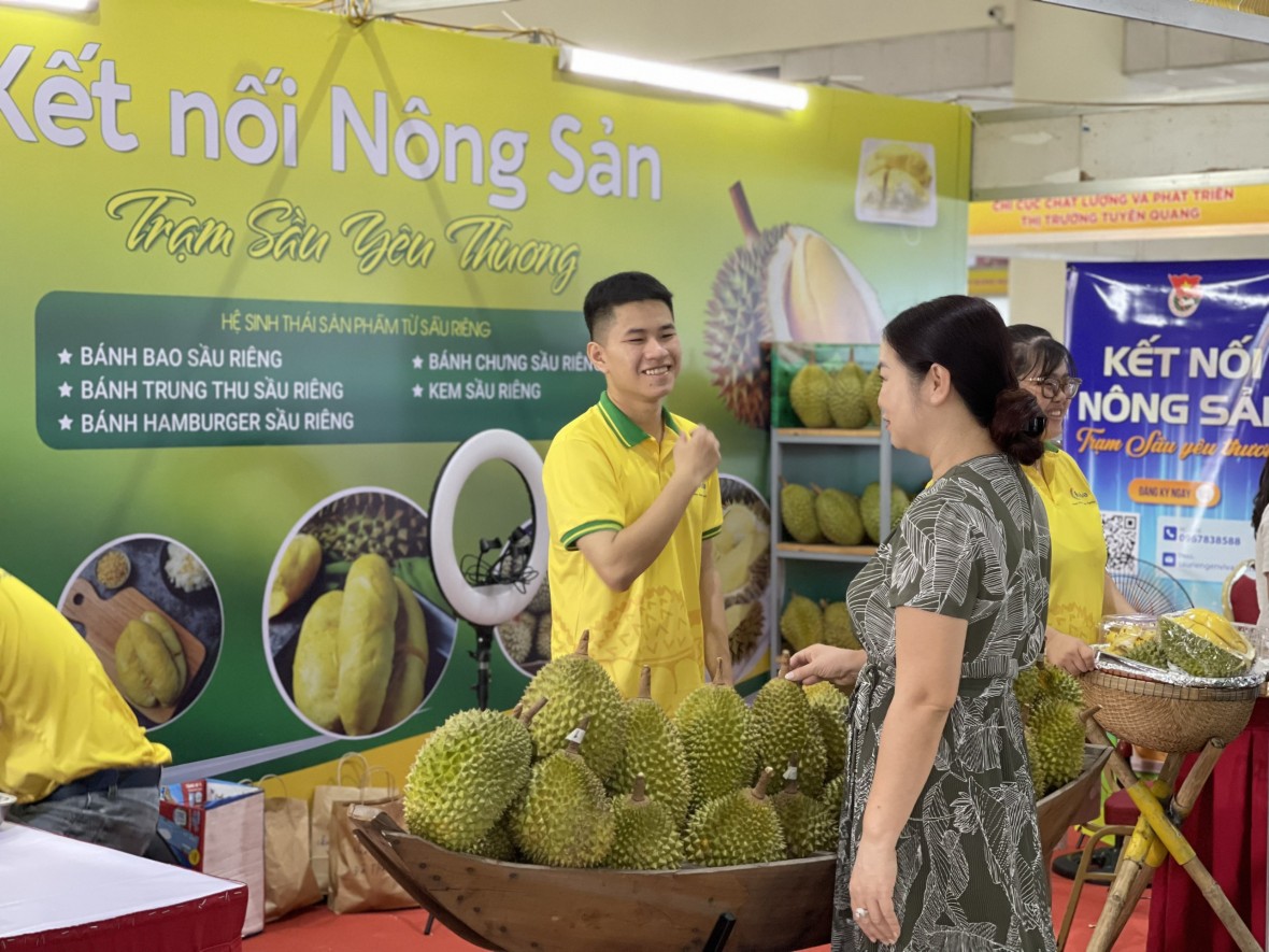 Phiên chợ nông sản, đặc sản vùng miền: Hàng Việt chinh phục người Việt