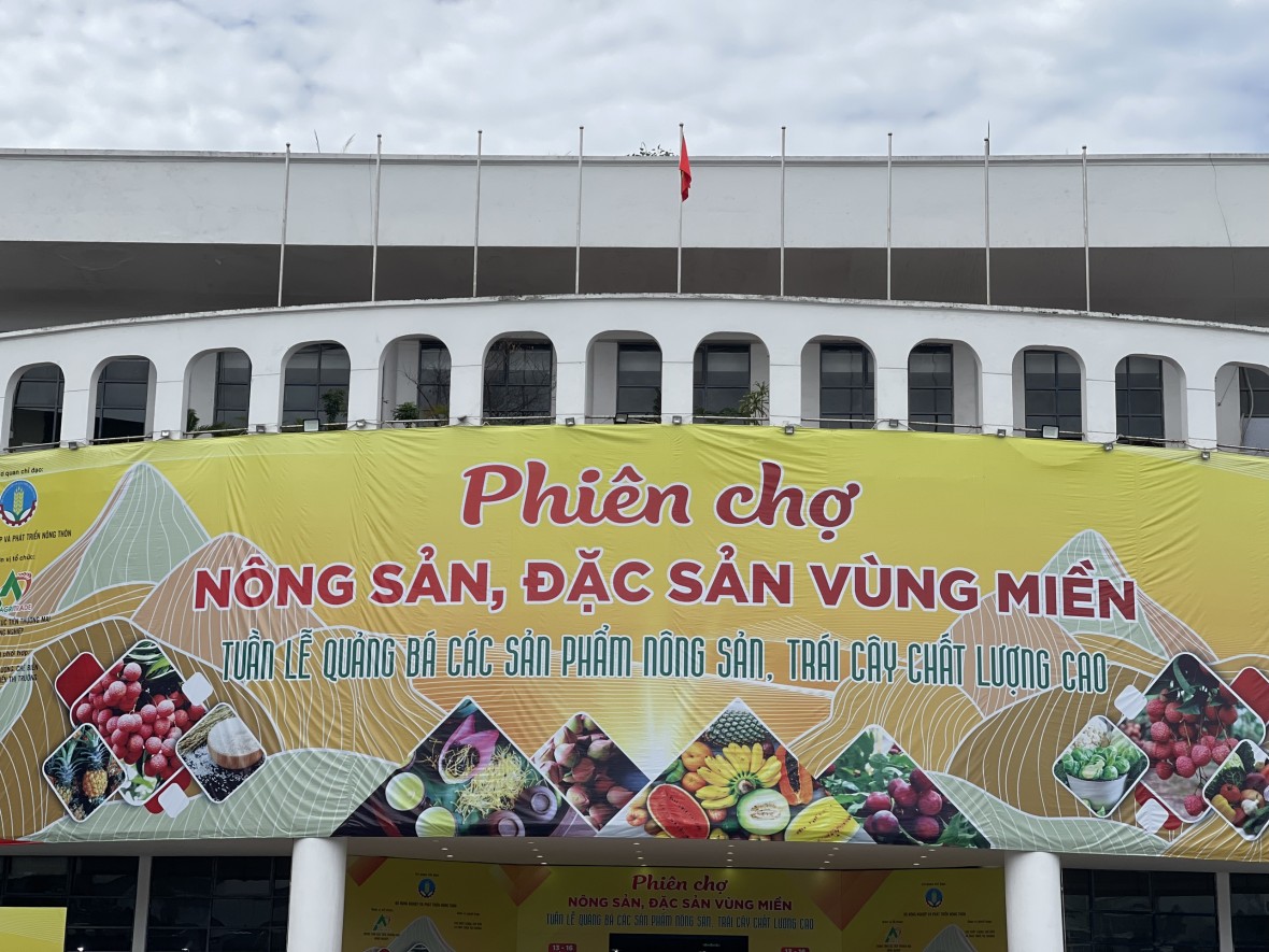 Phiên chợ nông sản, đặc sản vùng miền: Hàng Việt chinh phục người Việt