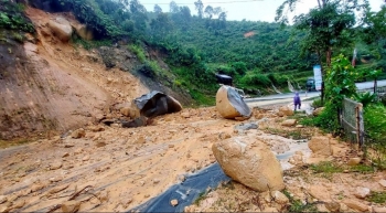 Cảnh báo mưa lớn, lũ quét, sạt lở đất, biển động mạnh