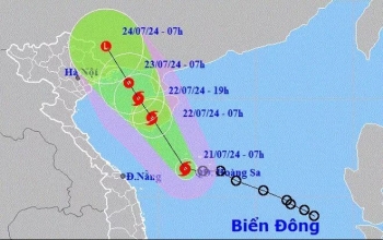 Bão số 2 Prapiroon vào miền Bắc gây mưa lớn, cảnh báo lũ lụt