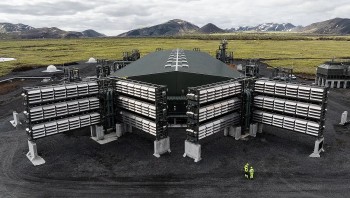 Iceland dẫn đầu cuộc chiến chống biến đổi khí hậu với nhà máy lọc CO2