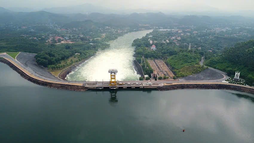 Thủy điện Thác Bà quá tải, Thủ tướng yêu cầu ứng phó khẩn cấp