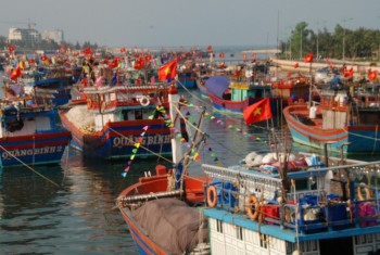 Quảng Bình cấm biển đối phó với áp thấp nhiệt đới