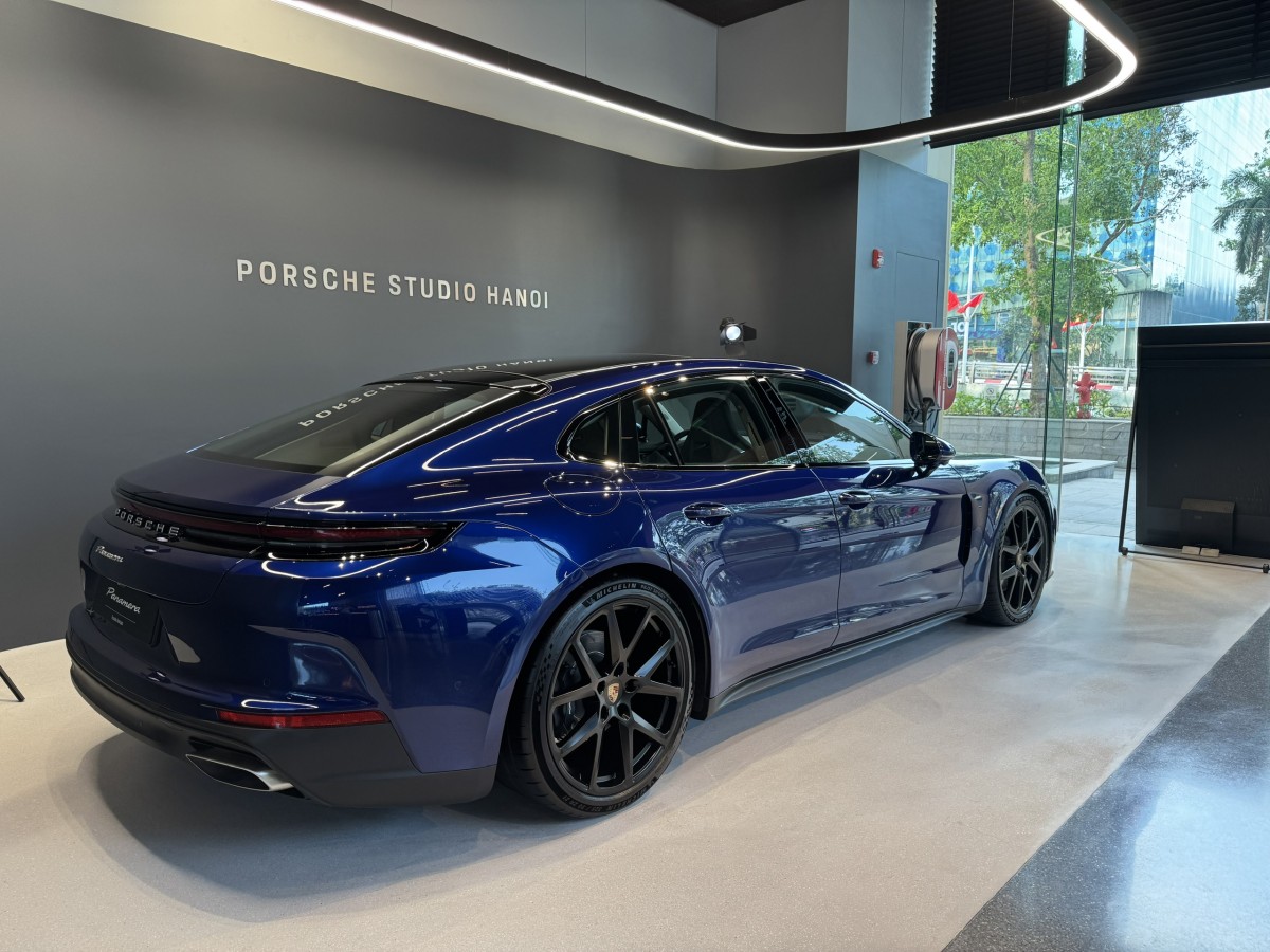 Porsche Panamera 2024 ra mắt thị trường Việt, giá cao nhất gần 14 tỷ đồng