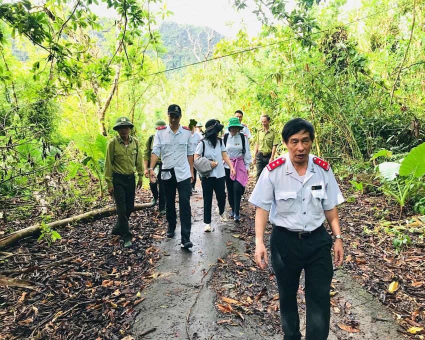 Đoàn công tác của Thanh tra Sở phối hợp với Hạt Kiểm lâm Vườn Quốc gia Cát Bà thực hiện hoạt động tuần tra, kiểm tra  tại vườn quốc gia Cát Bà.