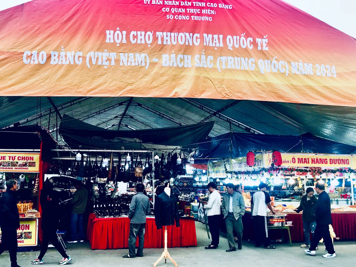 Hội chợ thương mại quốc tế Cao Bằng (Việt Nam) - Bách Sắc (Trung Quốc) năm 2024