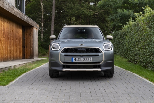 MINI Countryman trình làng: Thiết kế tối giản, công nghệ đột phá