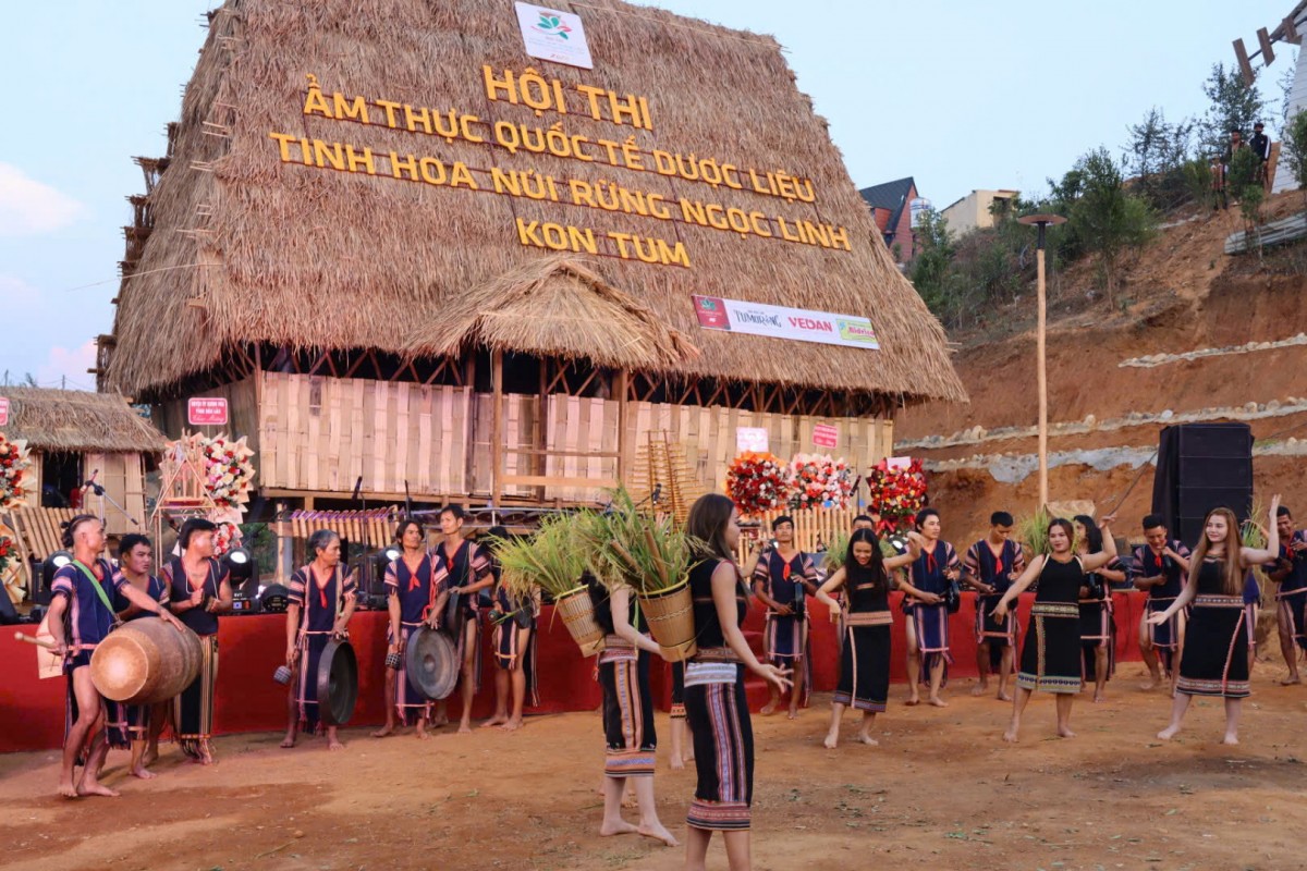 Kon Tum: Xây dựng làng tái định cư Tu Thó thành Làng du lịch cộng đồng