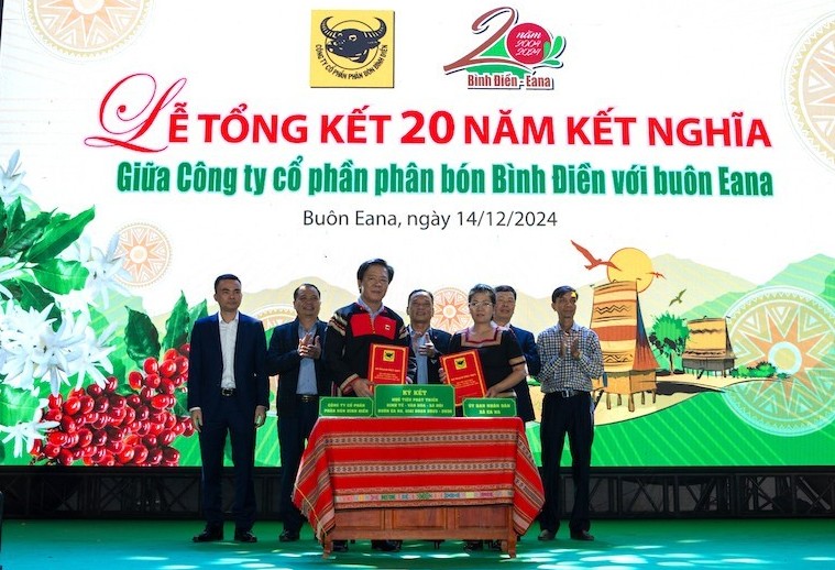 Đắk Lắk: Kỷ niệm 20 năm ngày kết nghĩa giữa Công ty Cổ phần Phân bón Bình Điền và Buôn Ea Na