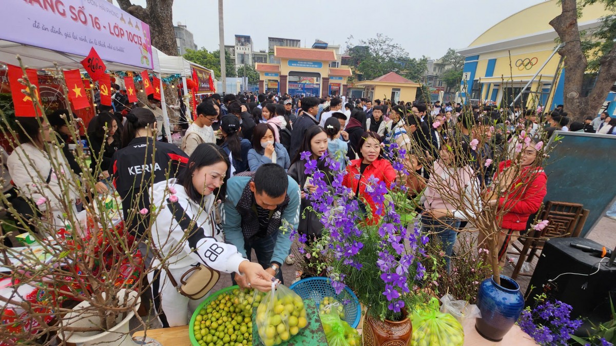 Đánh giá tổng quan về tình hình mua sắm dịp Tết Ất Tỵ 2025