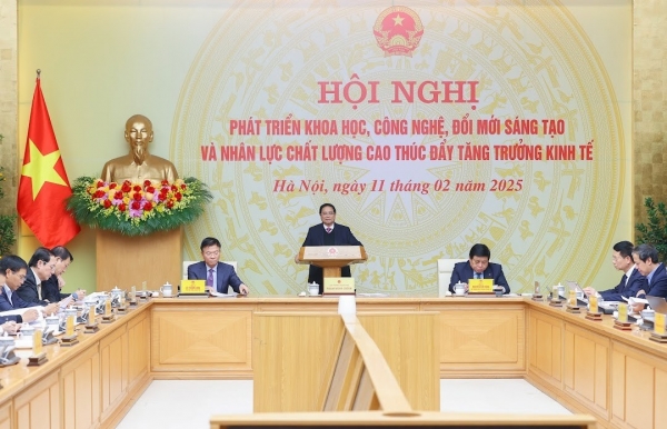 Phát triển nông nghiệp, lấy nông nghiệp làm trụ đỡ, góp phần xoá đói giảm nghèo