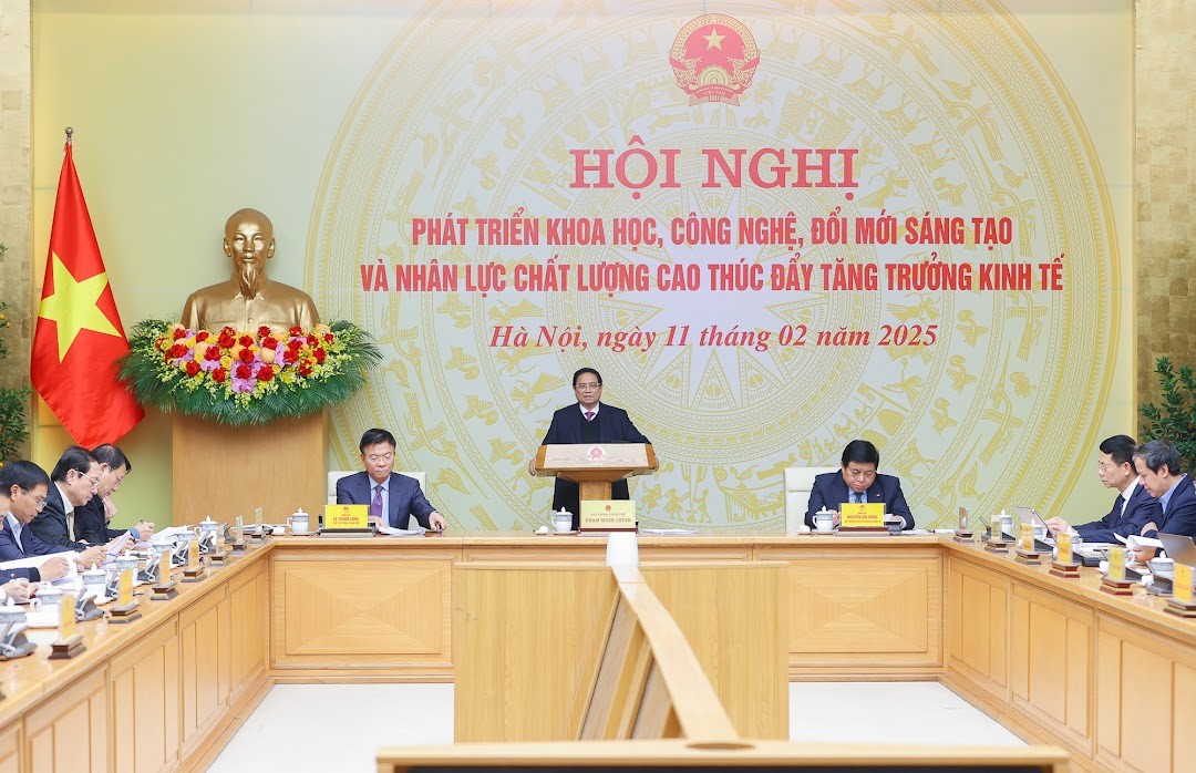 Phát triển nông nghiệp, lấy nông nghiệp làm trụ đỡ, góp phần xoá đói giảm nghèo