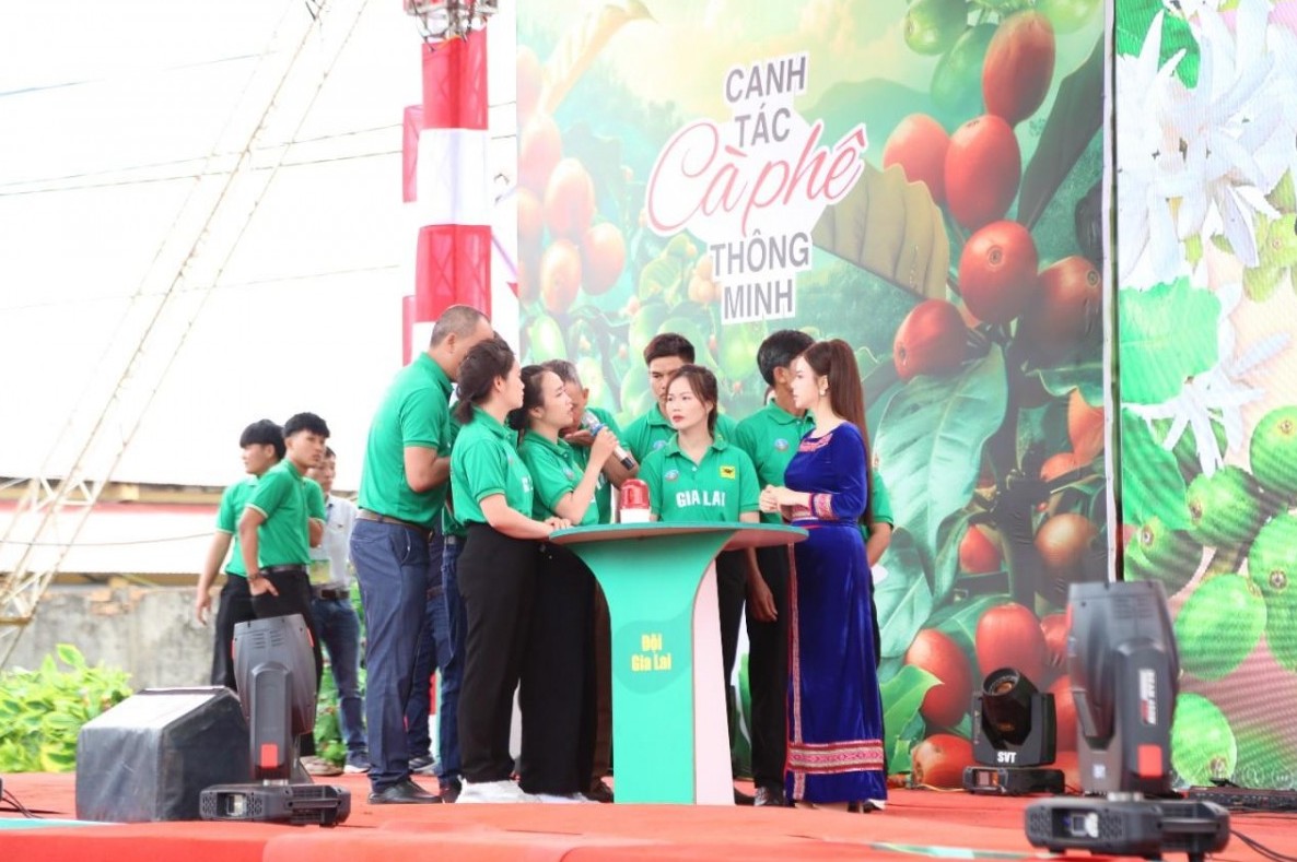 Hội thi “Nhà nông đua tài” khởi tranh: Sân chơi bổ ích của "hai lúa"