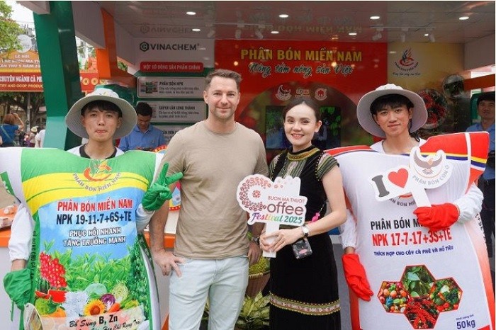 Festival Cà phê Buôn Ma Thuột: Phân bón Miền Nam và khao khát nâng tầm nông sản Việt