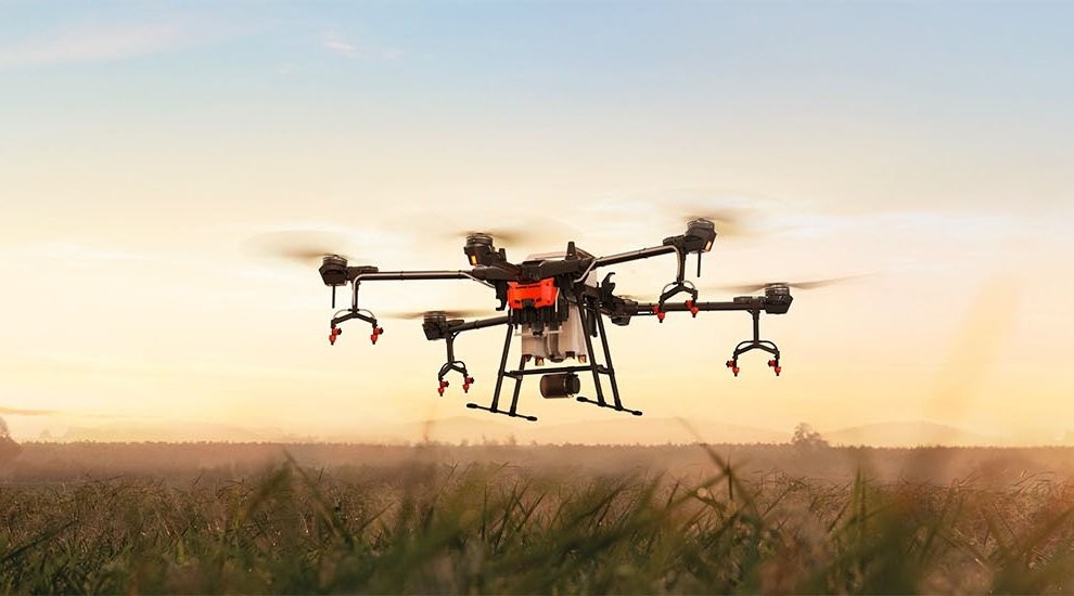 Drone trong nông nghiệp: Tối ưu hóa sản xuất và bảo vệ môi trường