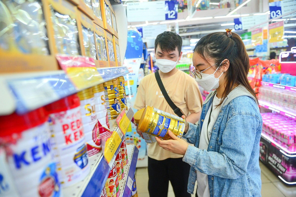 Hà Nội thành lập hai đoàn liên ngành kiểm tra các cơ sở kinh doanh sữa, thực phẩm chức năng