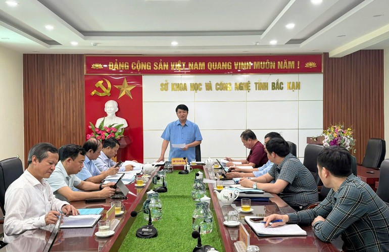Nghiệm thu đề tài chọn giống quýt triển vọng phát triển ở Bắc Kạn