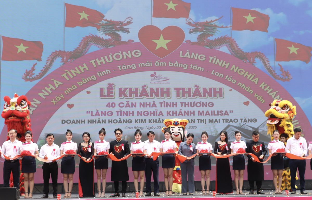 Cao Bằng: Khánh thành 40 nhà tình thương tại xóm Bản Riềng, xã Sơn Lộ, huyện Bảo Lạc