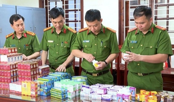 Phó Thủ tướng chỉ đạo xử lý vấn đề thuốc chữa bệnh giả