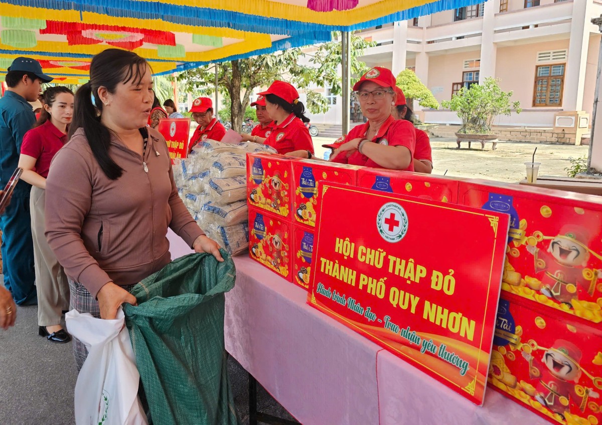 Bình Định: Hành trình nhân đạo - Lan tỏa yêu thương