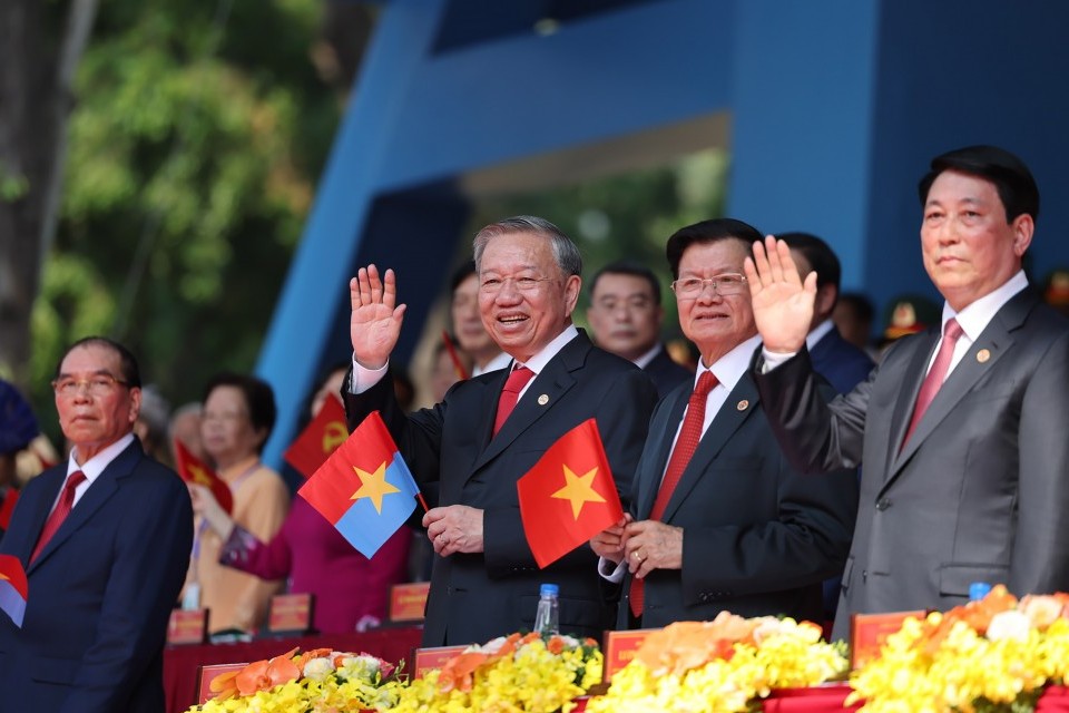 50 năm thống nhất đất nước, bừng sáng hào khí dân tộc