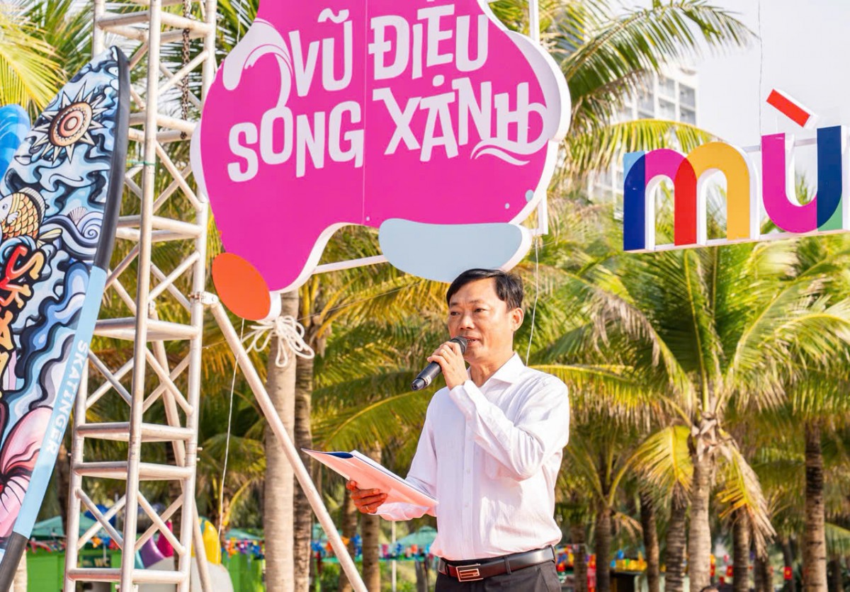 “Vũ điệu sóng xanh” khởi động mùa du lịch biển Đà Nẵng 2025