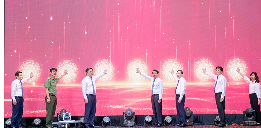Vĩnh Phúc phát động Phong trào thi đua “Đổi mới sáng tạo, chuyển đổi số và Bình dân học vụ số”