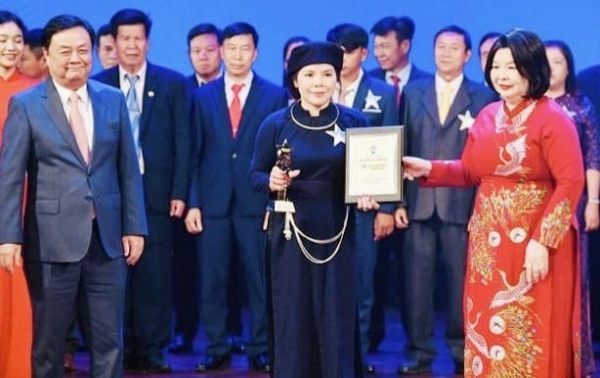 Người phụ nữ đưa miến dong "đặc sản Bắc Kạn" vươn ra biển lớn