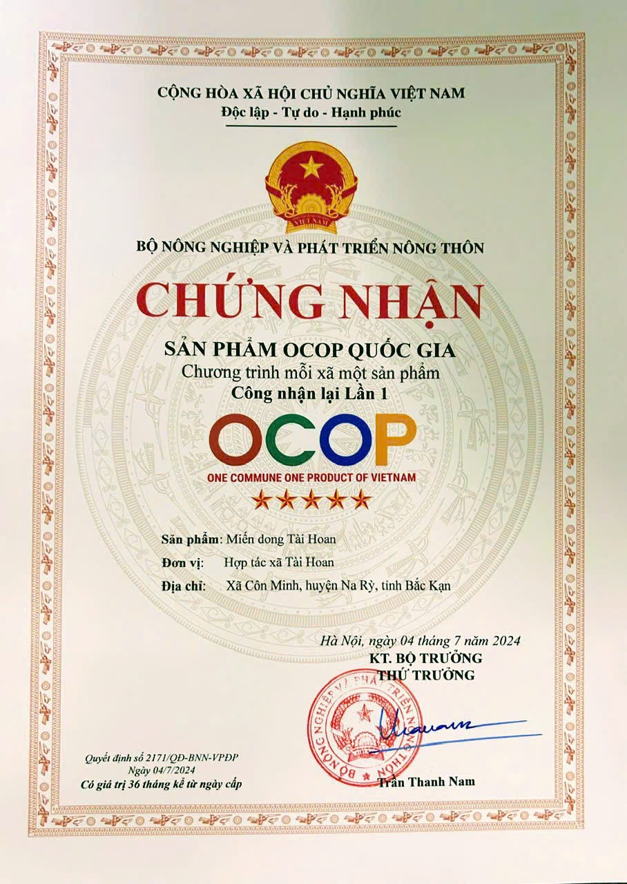 Người phụ nữ đưa miến dong " đặc sản Bắc Kạn" vươn ra biển lớn