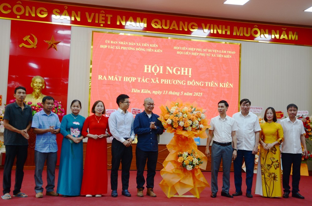 Ra mắt HTX Phương Đông Tiên Kiên: Góp phần phát huy các giá trị văn hóa bản địa