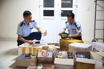 Quảng Ninh: Tạm giữ lô hàng thực phẩm chức năng, mỹ phẩm nhập lậu