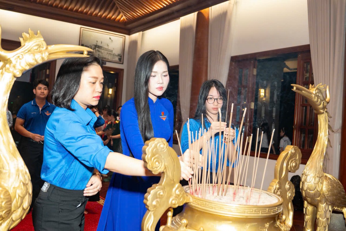 Tuổi trẻ Đà Nẵng tổ chức kỷ niệm 135 năm ngày sinh Chủ tịch Hồ Chí Minh
