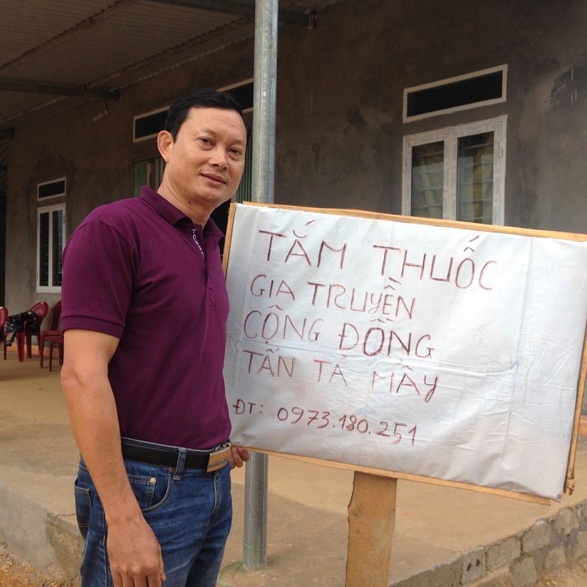 Phát huy giá trị kinh tế từ bài thuốc tắm của người Dao đỏ
