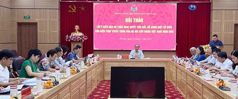 Trung ương Hội Nông dân Việt Nam lấy ý kiến về sửa đổi, bổ sung Hiến pháp 2013
