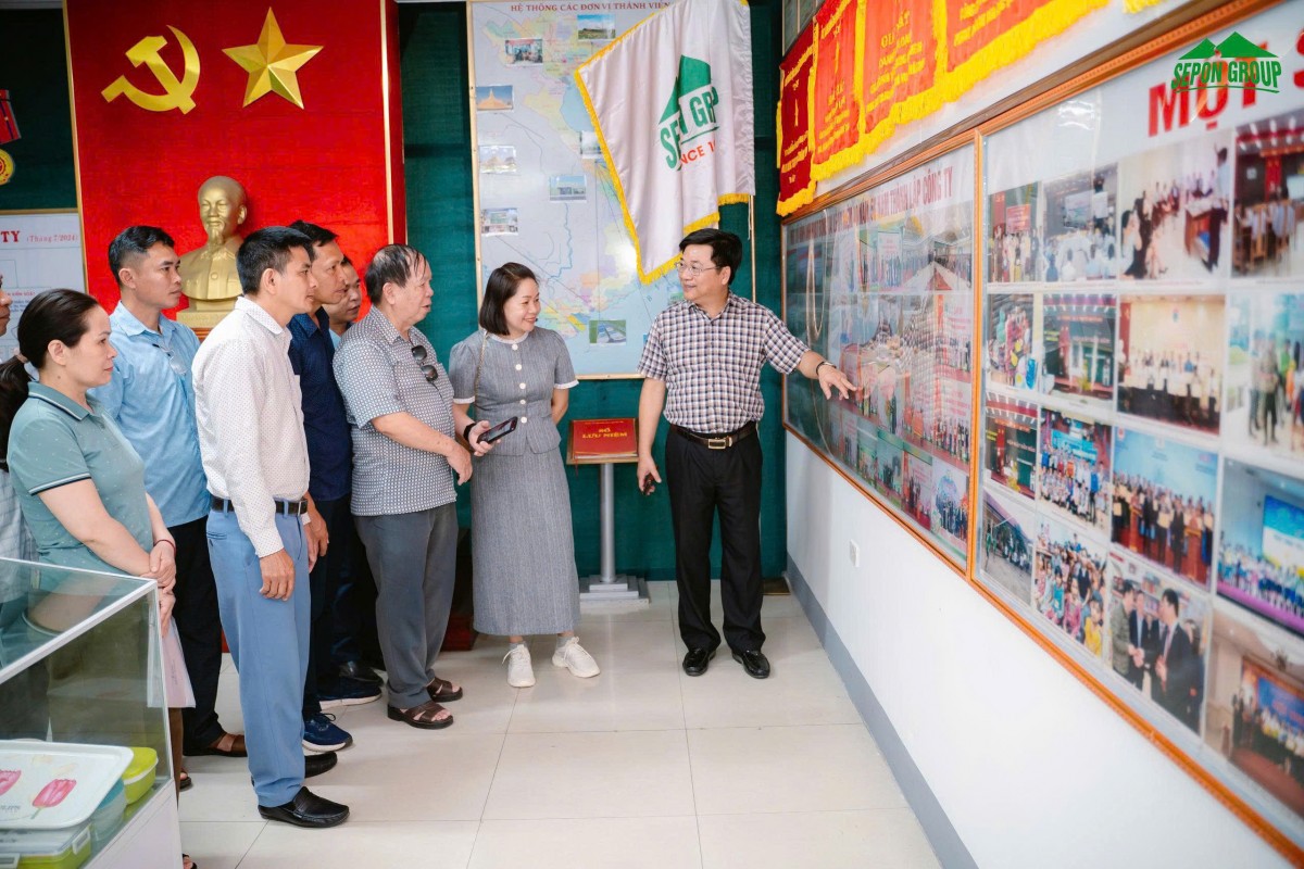 Hội Nông nghiệp hữu cơ Tuyên Quang tham quan, trao đổi kinh nghiệm tại TCT Thương mại Quảng Trị