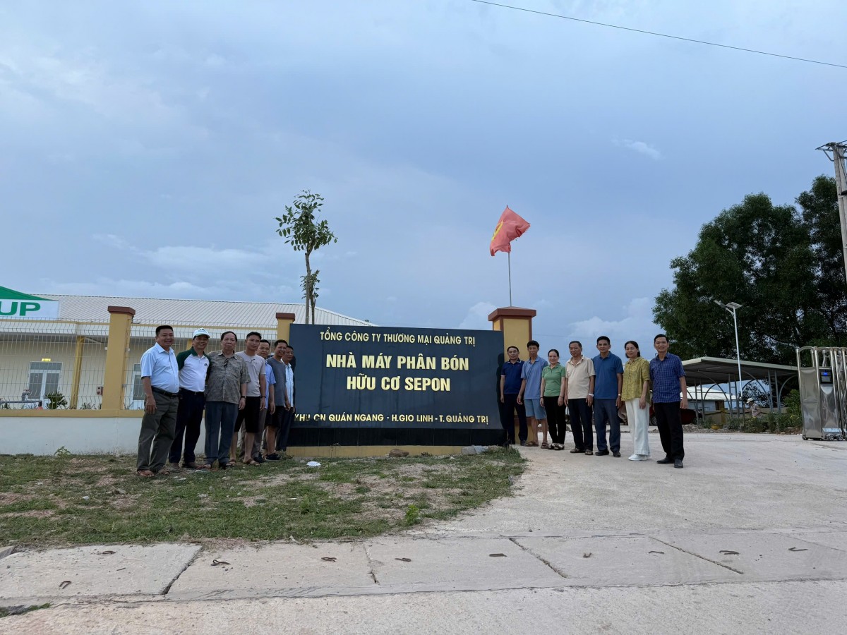 Hội Nông nghiệp hữu cơ Tuyên Quang tham quan, trao đổi kinh nghiệm tại TCT Thương mại Quảng Trị