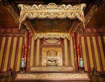 Phó Thủ tướng chỉ đạo xử lý vụ việc bảo vật quốc gia "Ngai vua triều Nguyễn" bị phá hoại