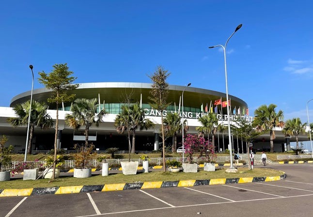 Bình Định xây dựng đường cất hạ cánh số 2 sân bay Phù Cát