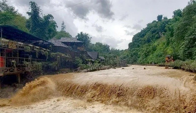 Bộ Giáo dục và Đào tạo yêu cầu đảm bảo an toàn cho học sinh địa phương có nguy cơ lũ quét