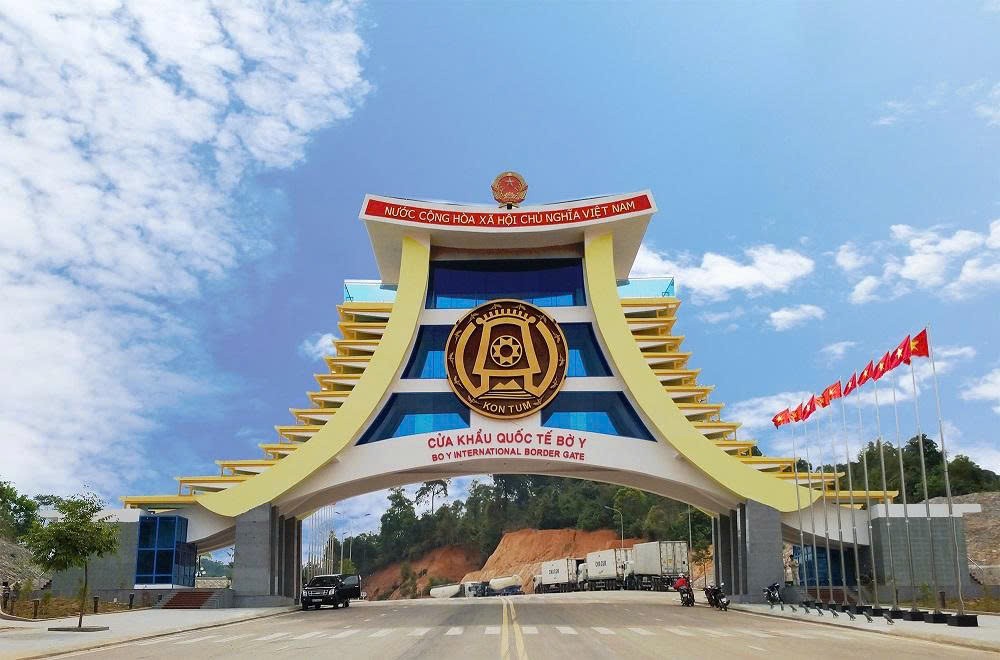 Kon Tum: Tăng cường hợp tác và phát triển hạ tầng thương mại biên giới