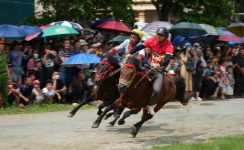 Sôi động giải đua ngựa tại Festival cao nguyên trắng Bắc Hà