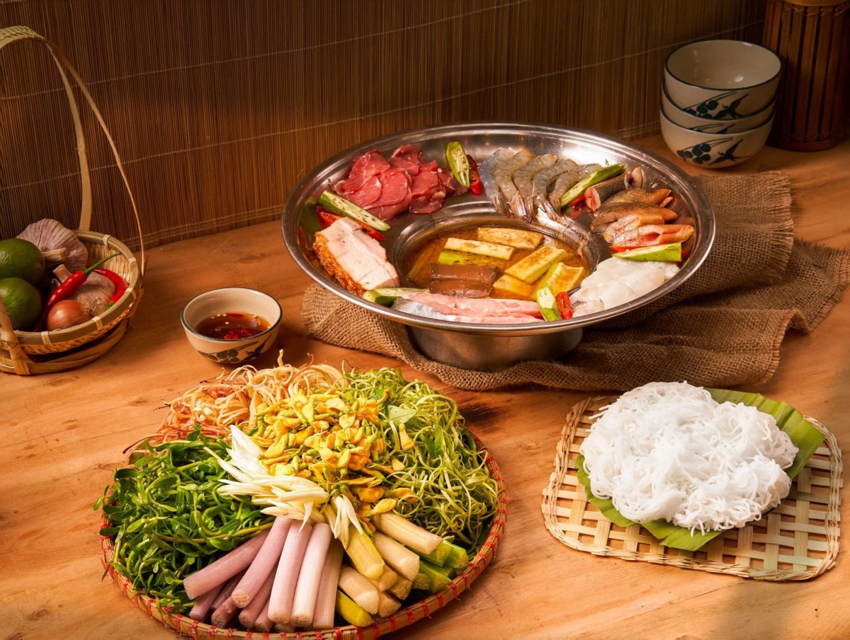 Lẩu mắm miền Tây: Hương vị đất chín rồng, hồn quê sông nước