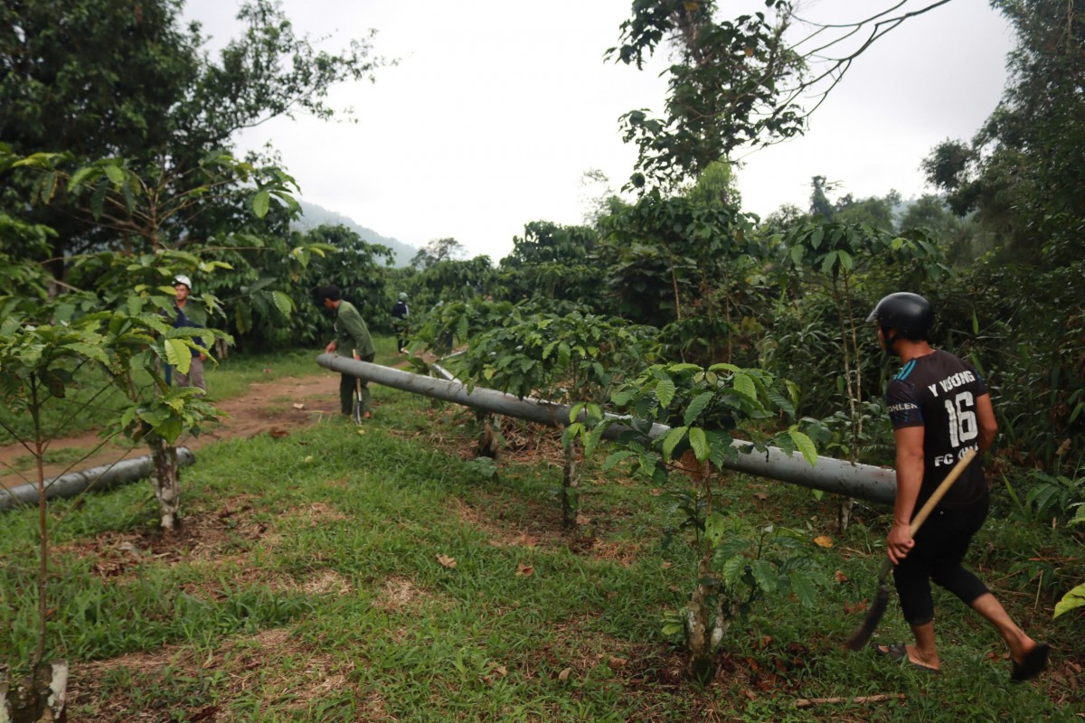 Lâm Đồng: Hoàn thành việc giải tỏa phá dỡ đường ống lấy nước trái phép nuôi cá Tầm