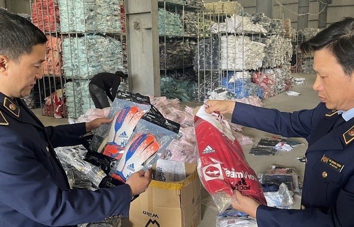 Hàng lậu: Hiểm họa khôn lường đối với kinh tế - xã hội và đời sống người dân