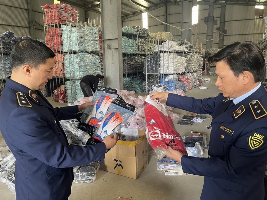 Hàng lậu: Hiểm họa khôn lường đối với kinh tế - xã hội và đời sống người dân
