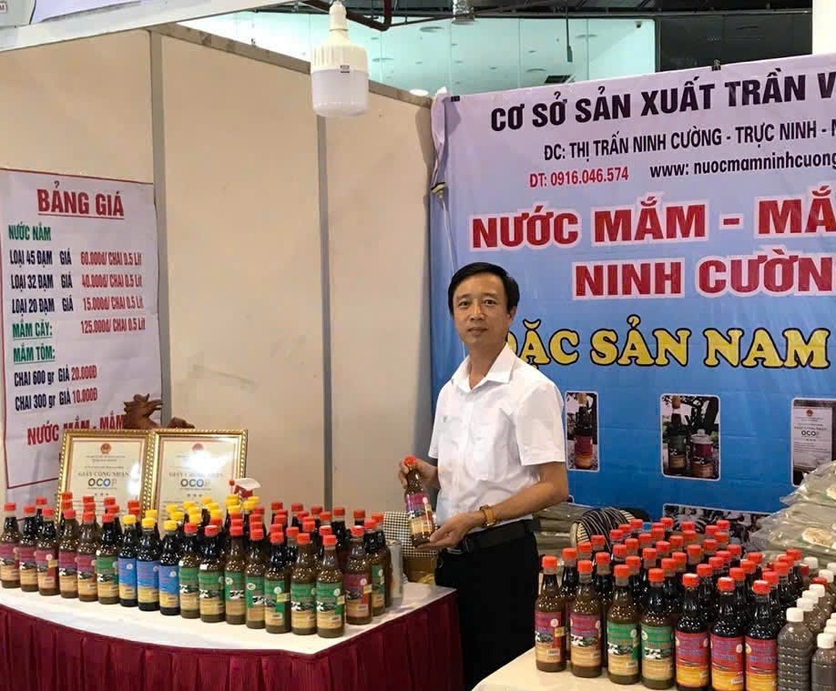 Sản xuất nước mắm theo cách đặc biệt này, không lo đầu ra