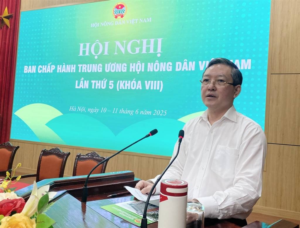 Quyết định nhiều vấn đề trọng tâm về công tác Hội và phong trào nông dân trong giai đoạn mới