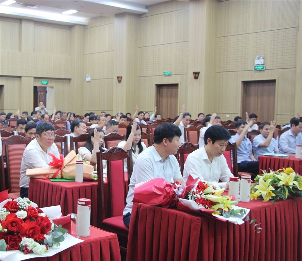 Quyết định nhiều vấn đề trọng tâm về công tác Hội và phong trào nông dân trong giai đoạn mới